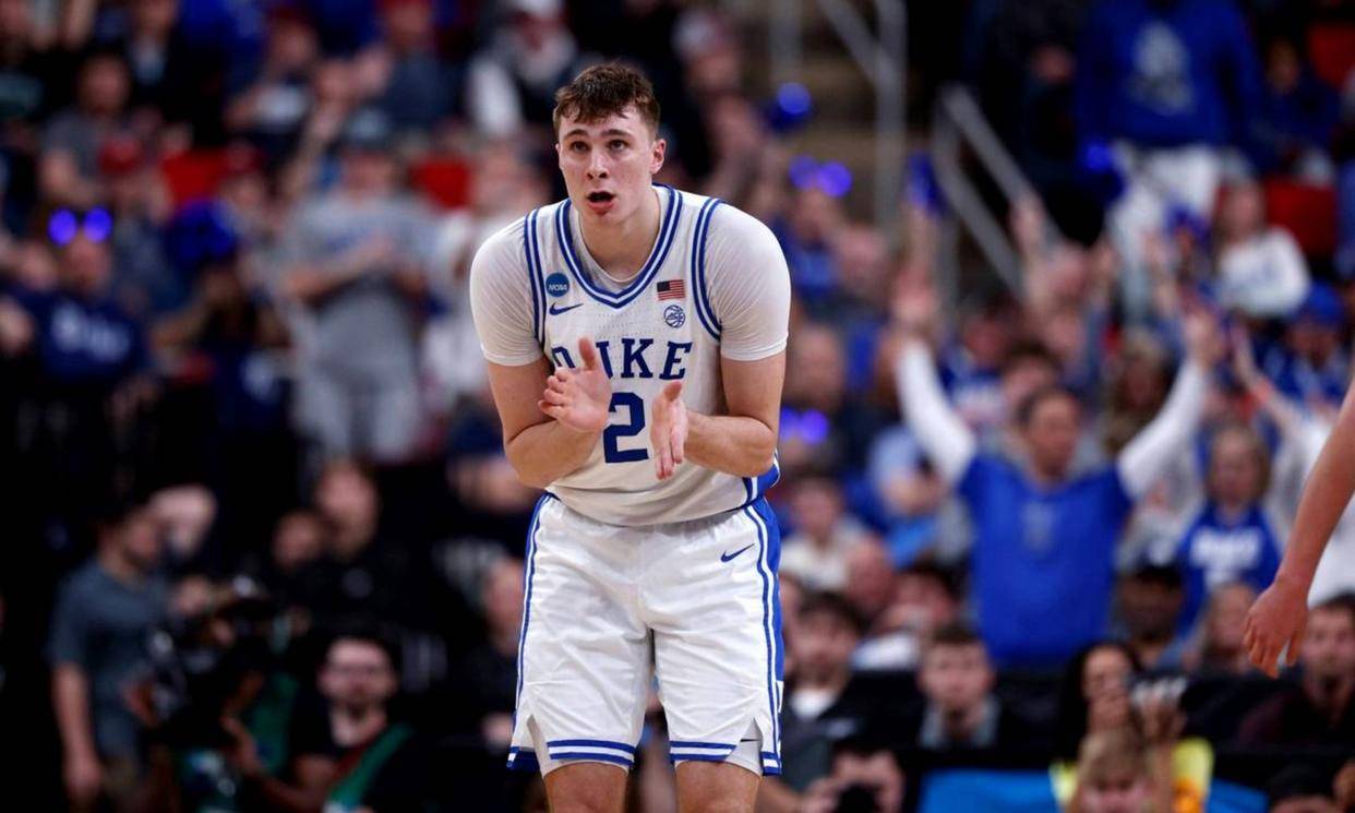 包含全明星赛今夜再迎强敌，萨克拉门托国王复出首秀，主帅态度——震撼外界，球队文化再被提及的词条